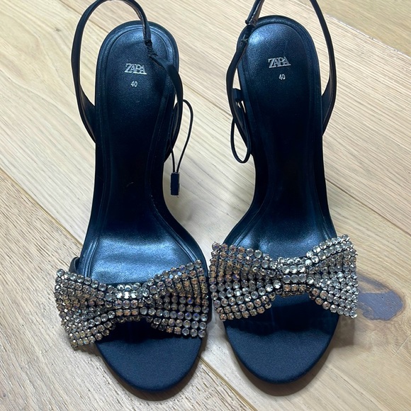 New worn Beautiful Zara heels size 40 - Picture 1 of 8